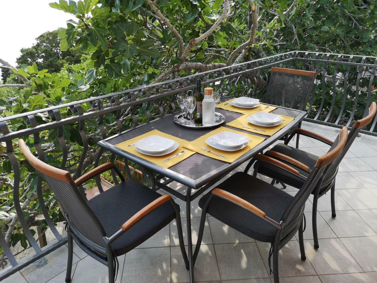 Katarina Apartment ปูนัต ภายนอก รูปภาพ