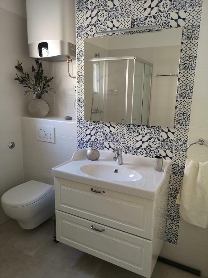 Katarina Apartment ปูนัต ภายนอก รูปภาพ